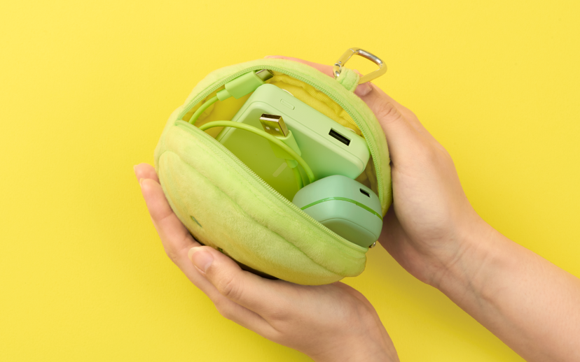 SMISKI Cushion Pouch - Desk Display